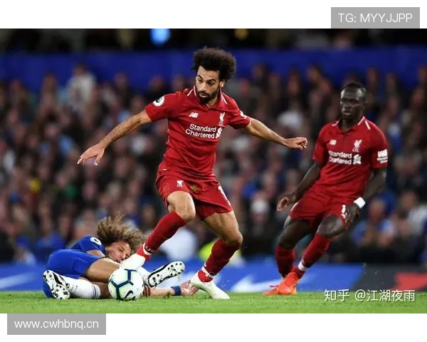 切尔西争四形势分析:赛季末期竞争加剧,球队表现面临考验