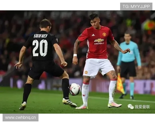 曼联重建方向混乱,当前阶段表现波动对赛季走势造成影响