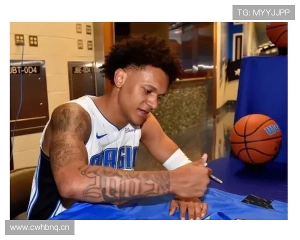 利拉德无球跑动提升三分命中率显著拉开对手防线